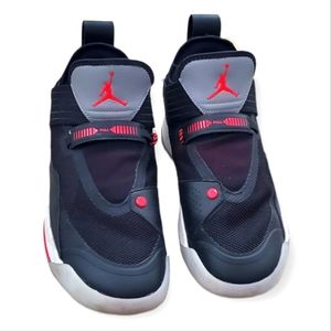 Air Jordan IOB XXXIII 33 SE Black Cement